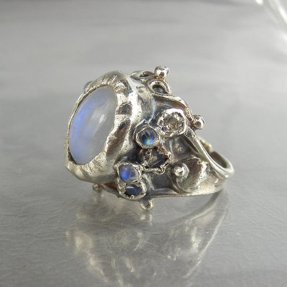 Vintage Silvered Moonstone Ring