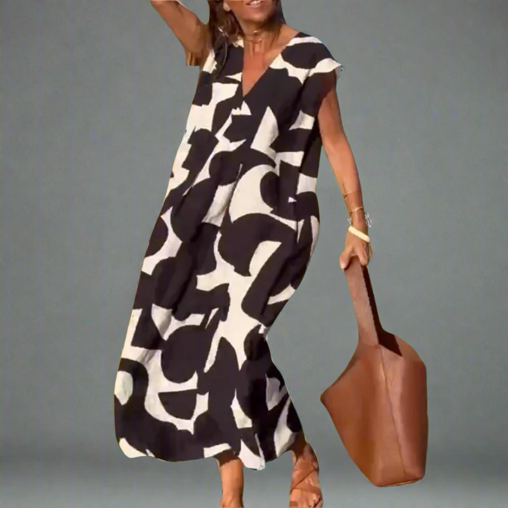 Daniela | Trendy Dress with V-Neck