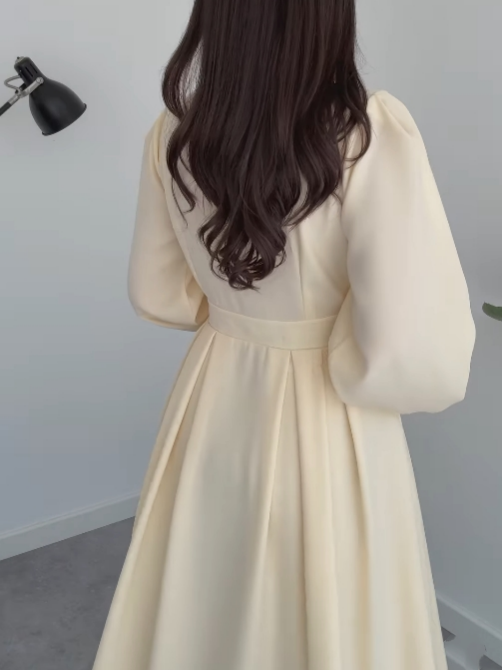 Elegant Round Neck Button Long Sleeve Dress