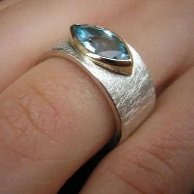 Vintage Drop Crystal Blue Ring