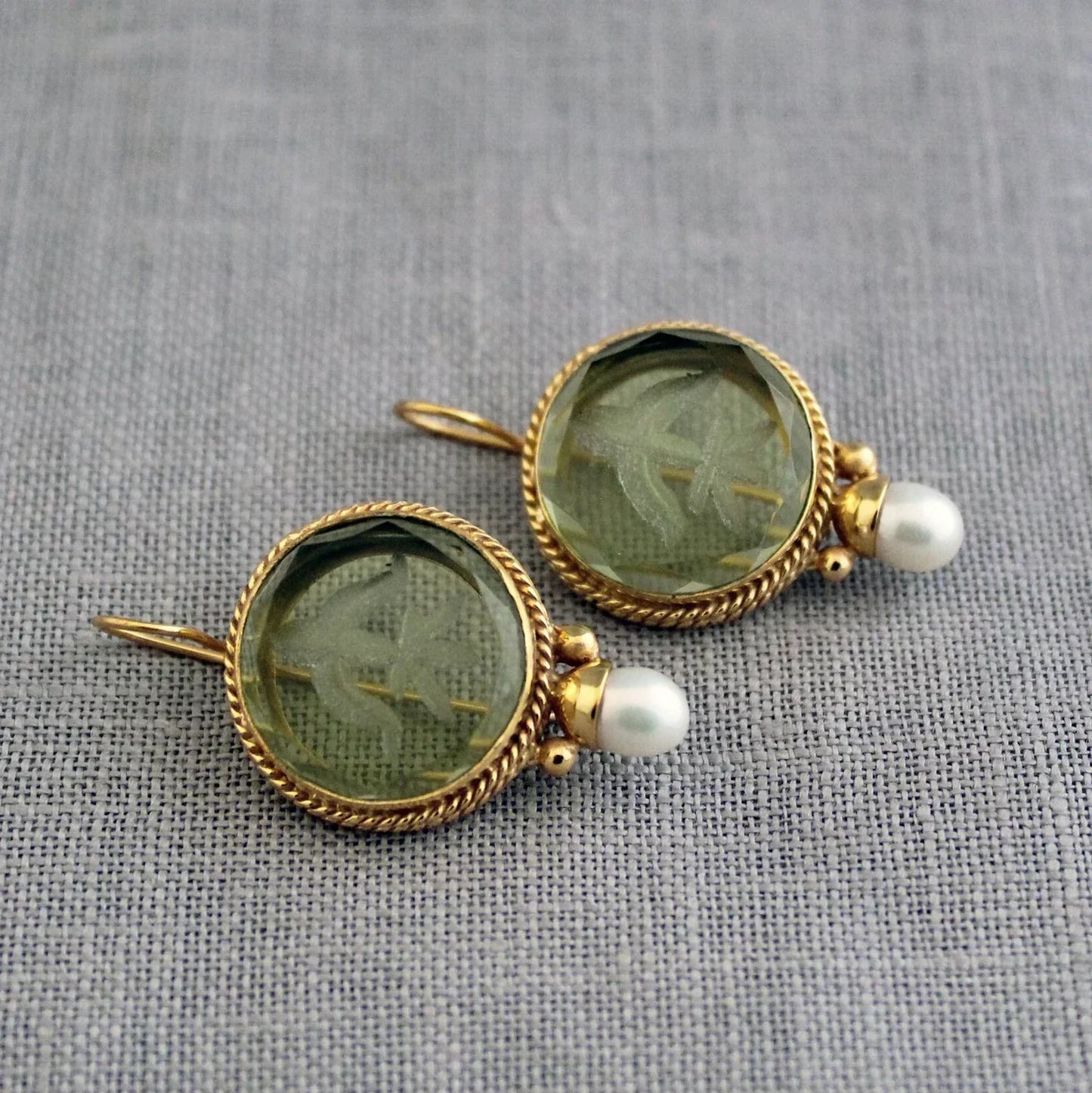 Amélie | Vintage Earrings with Stone & Pearl