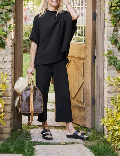 Lavinia | Chic Cape Pantsuit