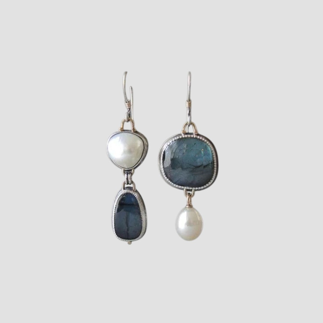 Aira | Vintage Earrings with Natural Stones
