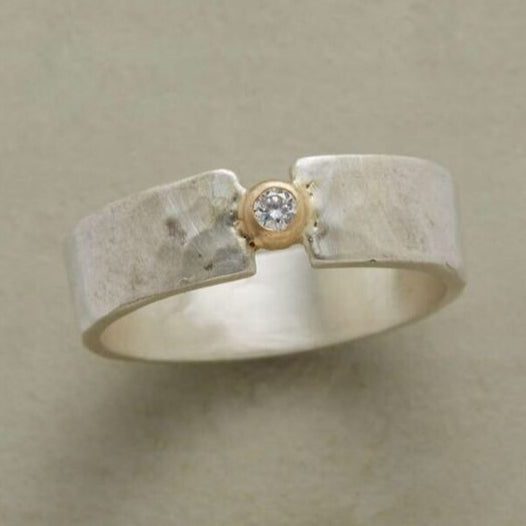 Vintage Minimalist Zirconia Silvered Ring