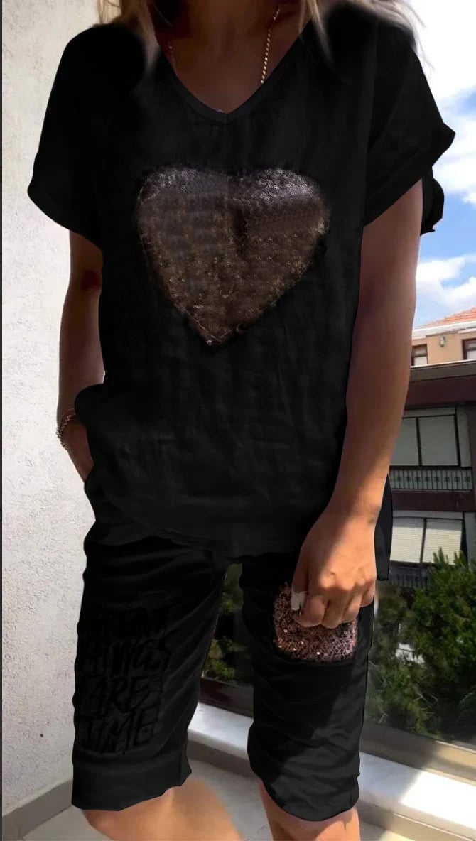 Black (Almost sold out) / 5XL