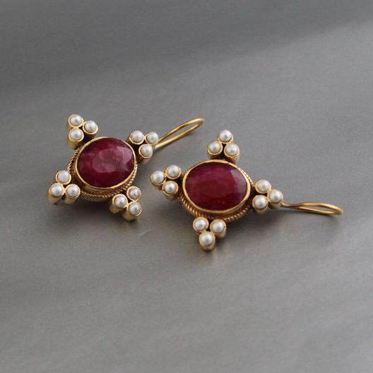 Vintage Red Stone Pearl Earrings