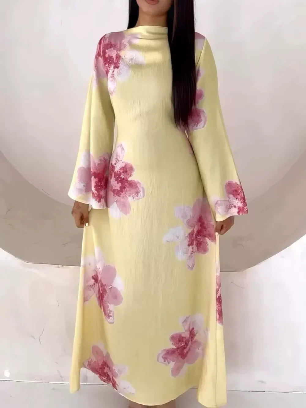 Printed dress with a tight waist maxi dress