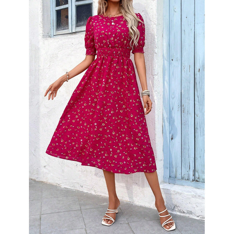 Amelia - Dress with Round Neckline and Floral Pattern