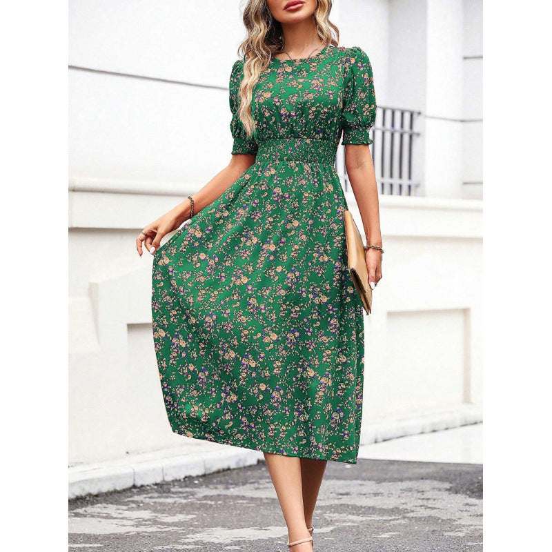 Amelia - Dress with Round Neckline and Floral Pattern