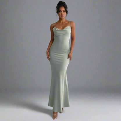 Magdalena | Elegant Backless Dress