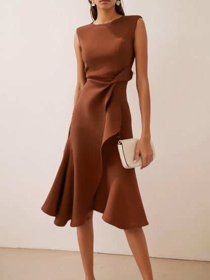 Red Sleeveless Midi Elegant A-line Dress with Waist Twist for Day-to-Night