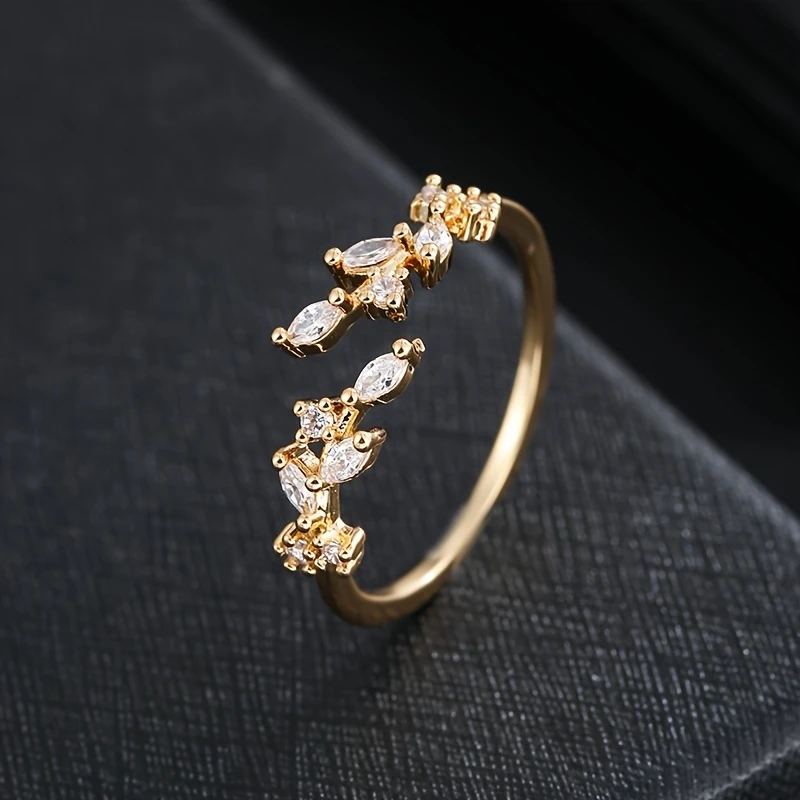 Vintage Zirconia Gold Elegant Ring
