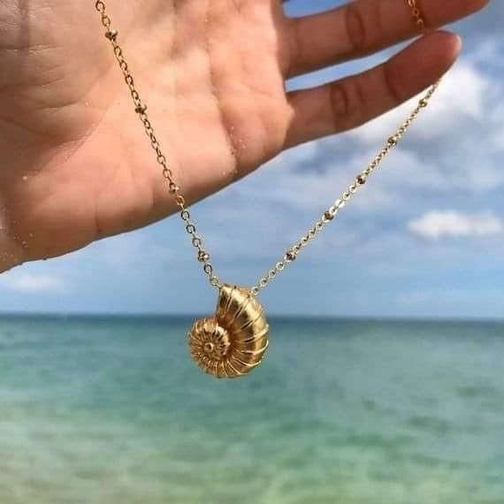 Golden Shell Necklace