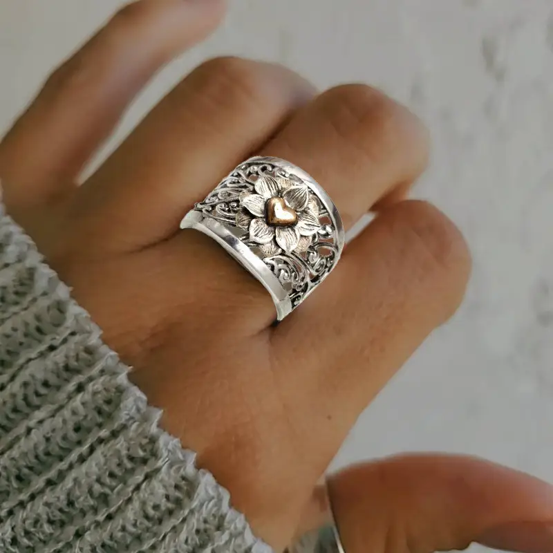 Silver Flower Heart Ring