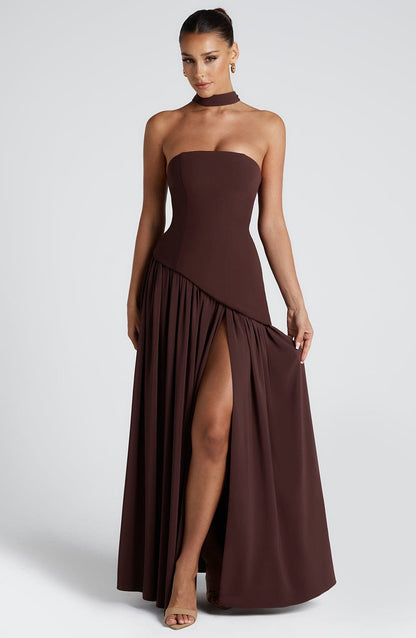 Bronte - Elegant Backless Pleated Maxi Dress