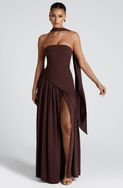 Bronte - Elegant Backless Pleated Maxi Dress